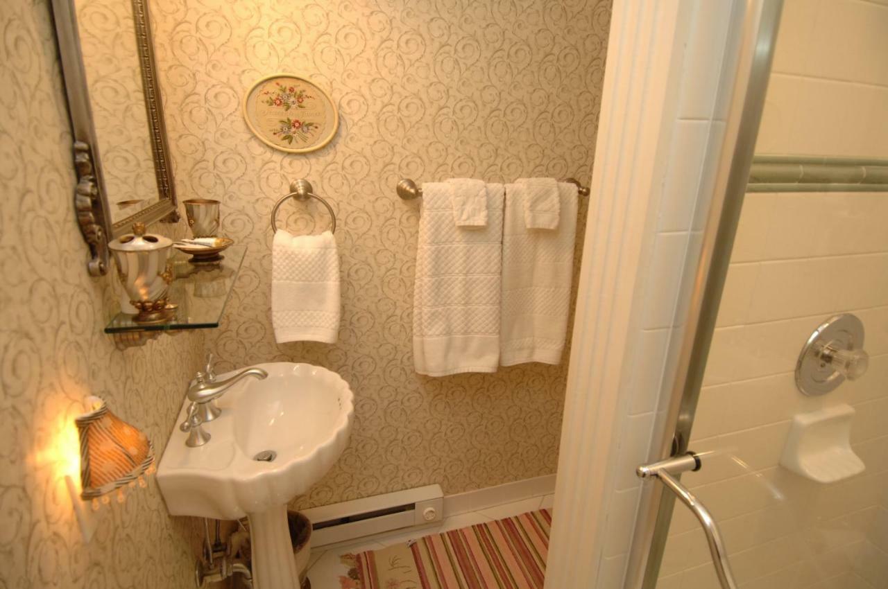 A B&B At The Edward Harris House Inn Rochester Exteriör bild